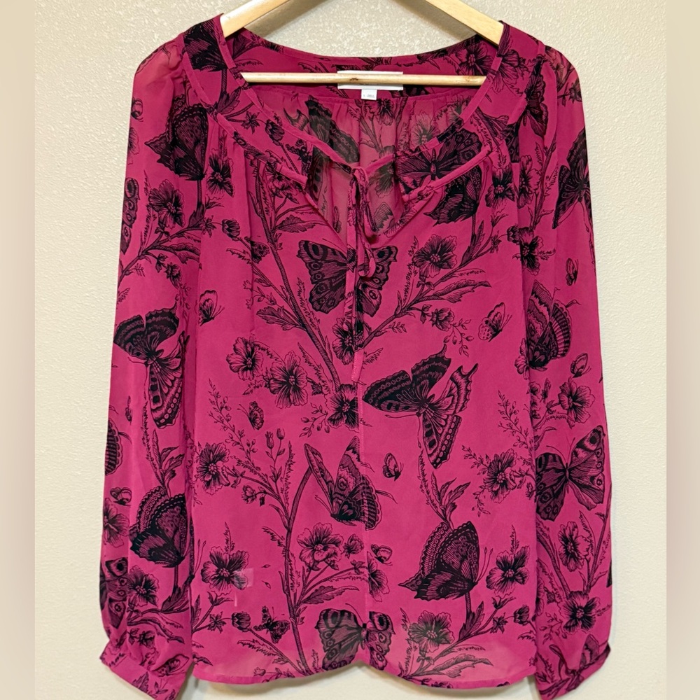 LOFT Pink & Black Butterfly Designed Top
